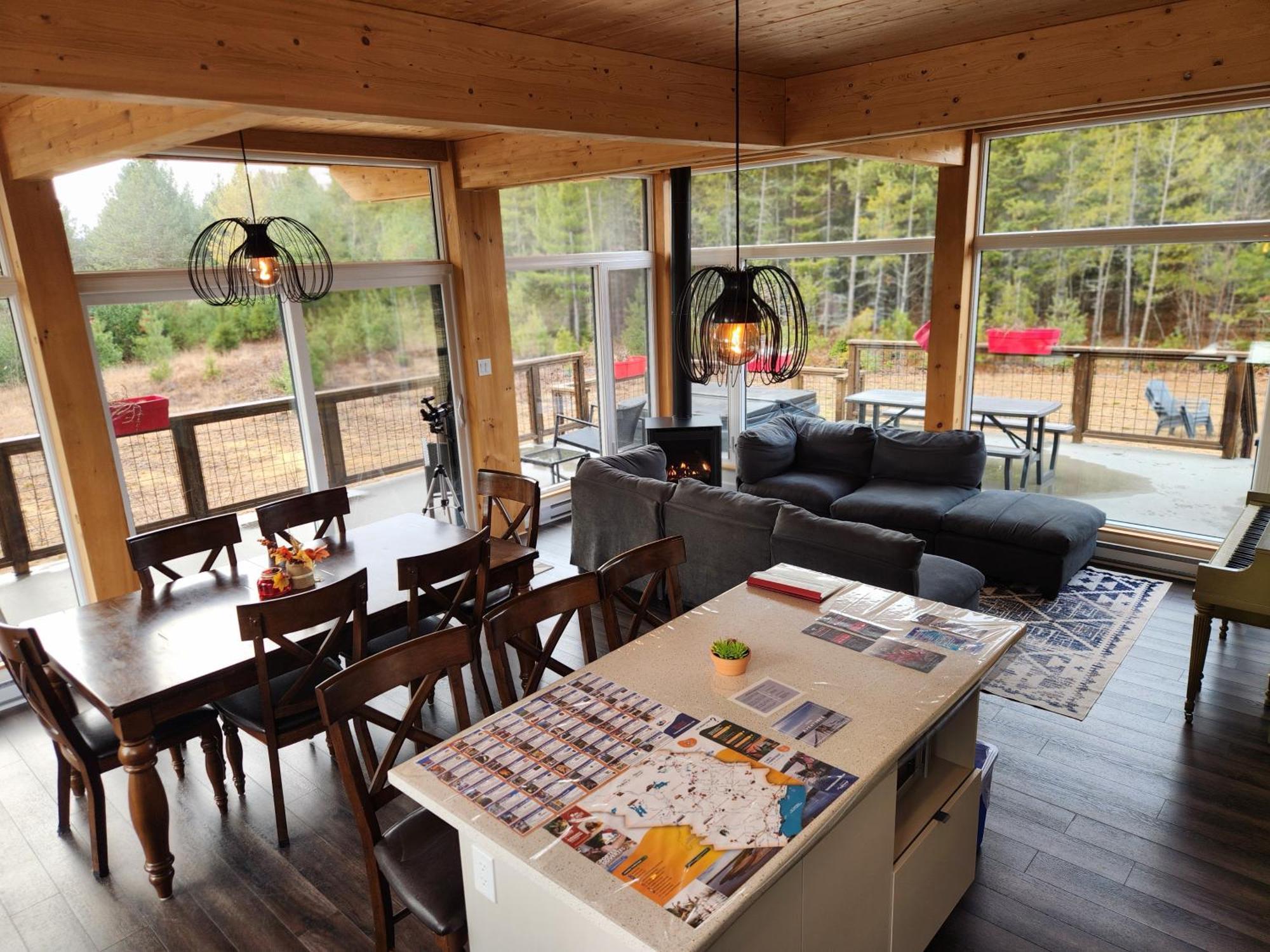 Les Chalets Double K # 2 Сент-Алексис-де-Мон Экстерьер фото