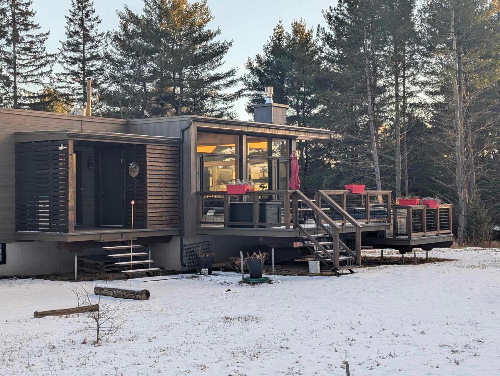 Les Chalets Double K # 2 Сент-Алексис-де-Мон Экстерьер фото